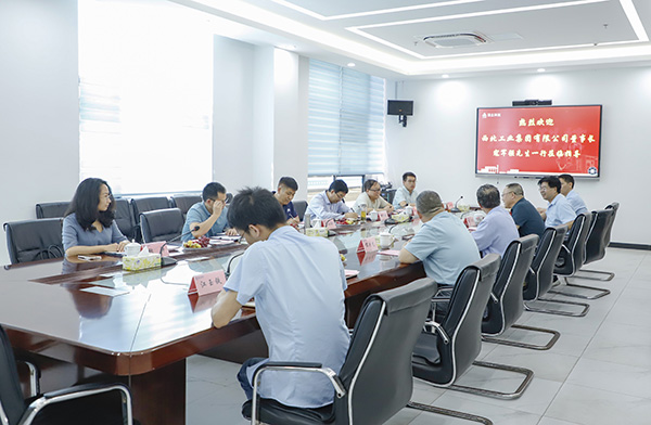 西北工業(yè)集團(tuán)黨委書記、董事長寇軍強(qiáng)一行考察頂立科技 (1).JPG